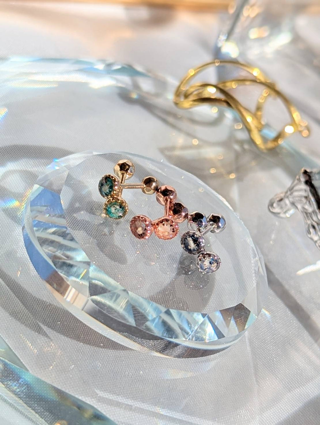 小さなピアス<へその緒> 【その他のへその緒ジュエリー商品と同時購入の方のみ】