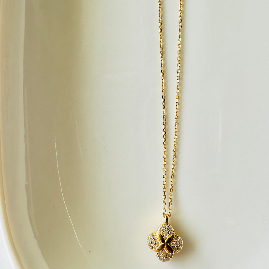 Clover reversible Necklace Pets