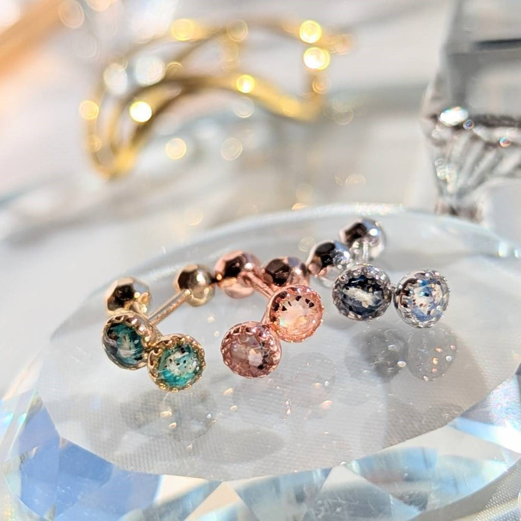 小さなピアス<へその緒> 【その他のへその緒ジュエリー商品と同時購入の方のみ】
