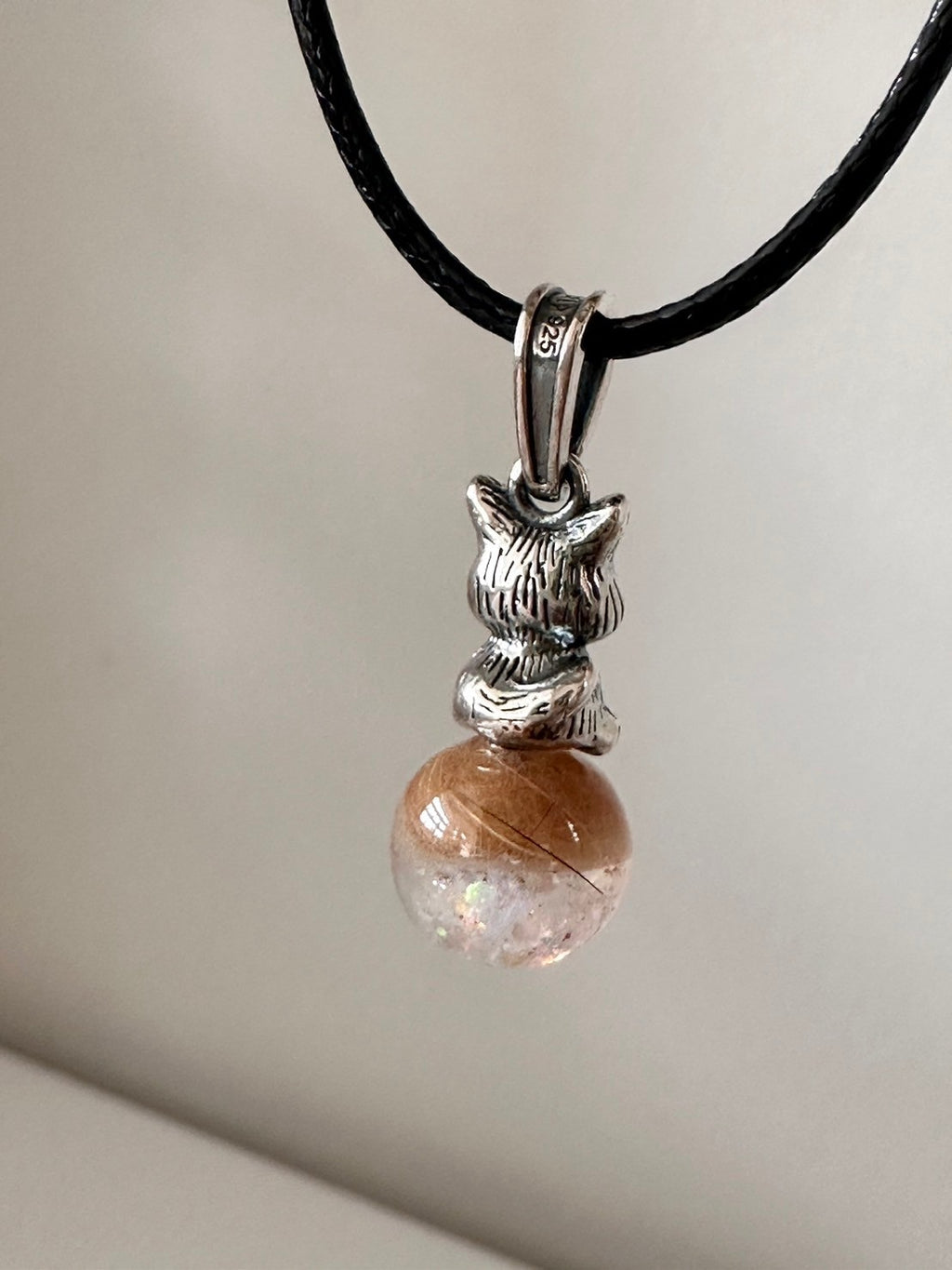 Ball-shaped Dayan jewelry top