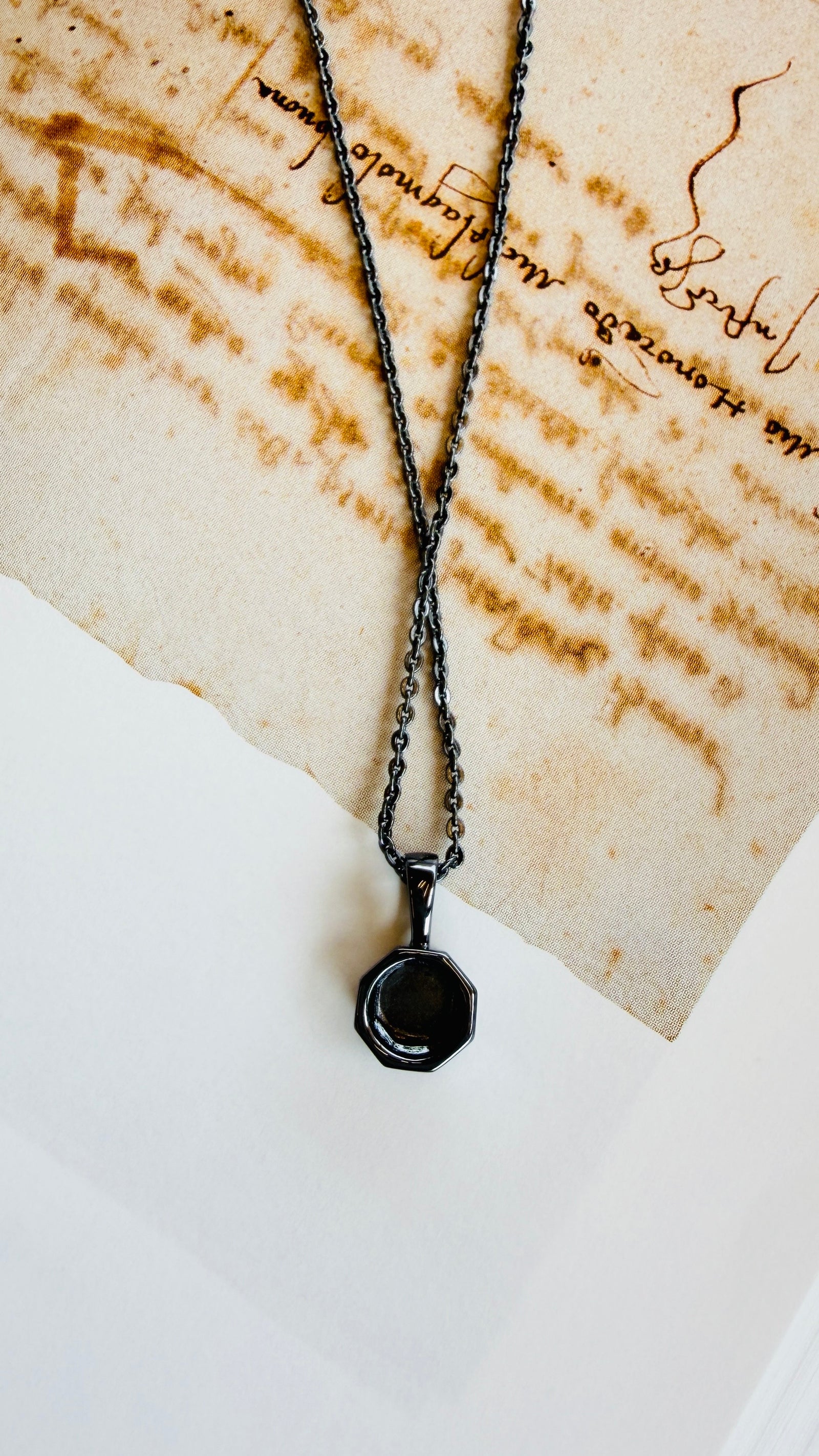 octagon necklace Black – Solid Love