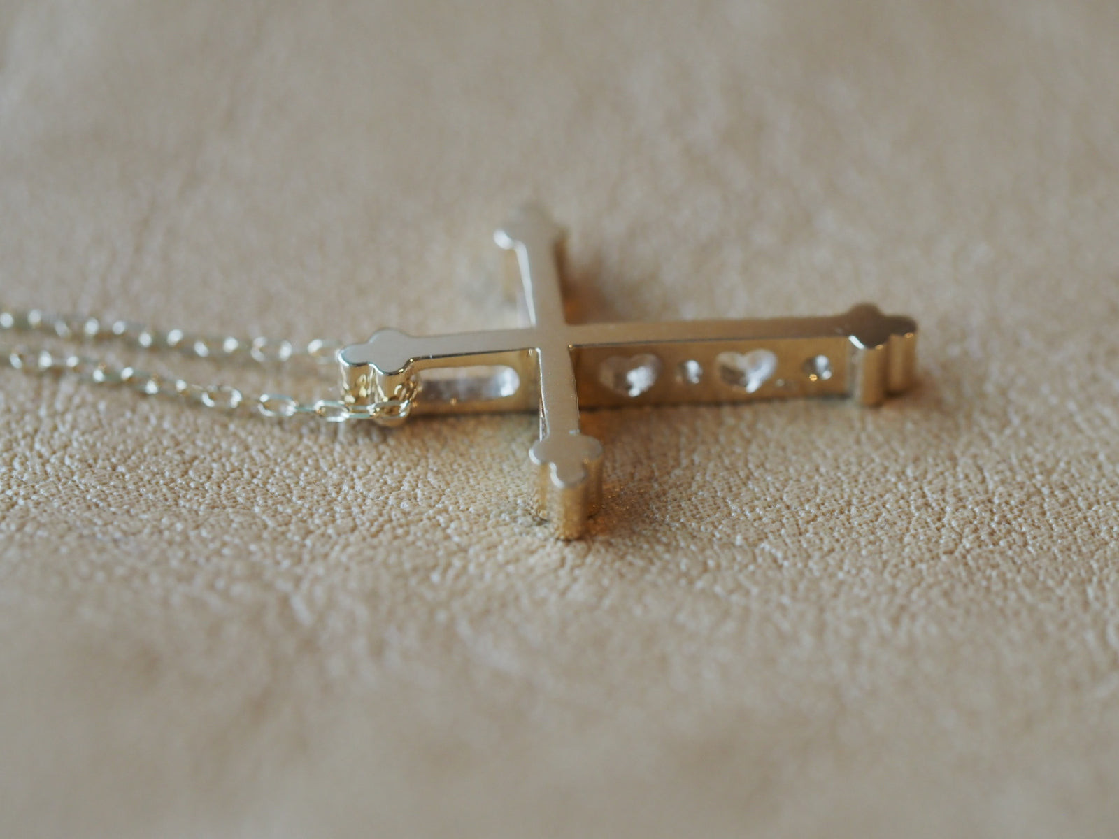 Cross Necklace K10 – Solid Love