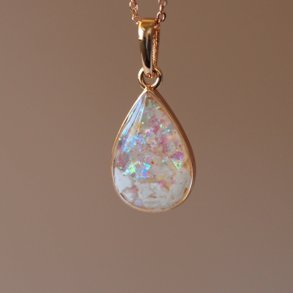 週末お値下げ！新品タグ付き！薔薇のモチーフ シックで上品！高級感有ります img_276808f4799ce3bb64c43a6c66