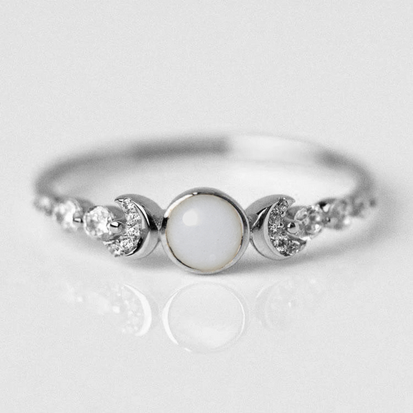 Moon ring  Platinum
