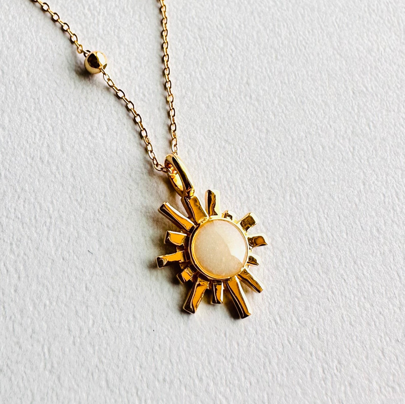 SUNRISE – Solid Love